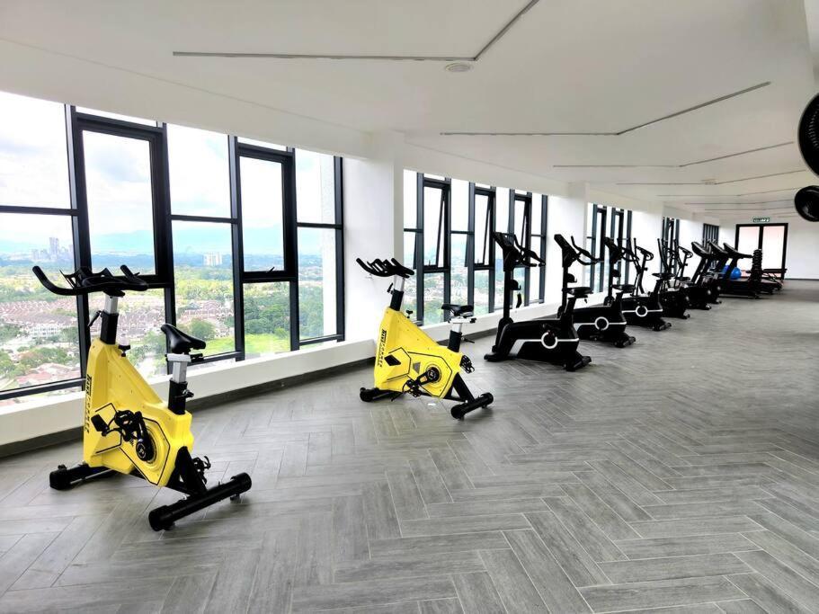 Apartment Horizon08 - 8 Mins To Concubine Lane And Old Town Ipoh, 3 Mins Walking To Food Places & Convenient Store By Happy *