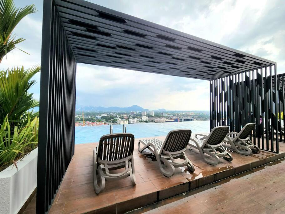 Apartment Horizon08 - 8 Mins To Concubine Lane And Old Town Ipoh, 3 Mins Walking To Food Places & Convenient Store By Happy Ipoh