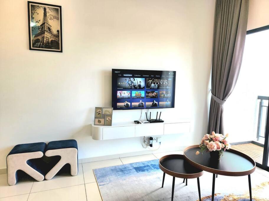 Horizon08 - 8 Mins To Concubine Lane And Old Town Ipoh, 3 Mins Walking To Food Places & Convenient Store By Happy