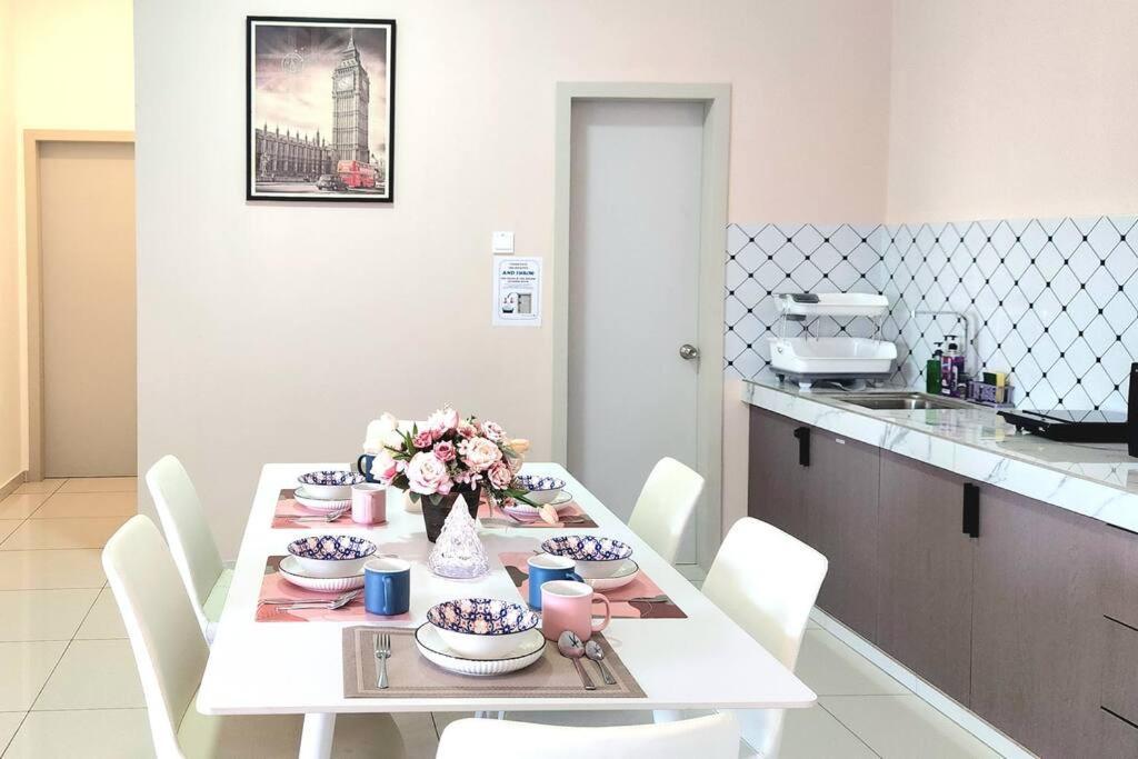 Horizon08 - 8 Mins To Concubine Lane And Old Town Ipoh, 3 Mins Walking To Food Places & Convenient Store By Happy Ipoh